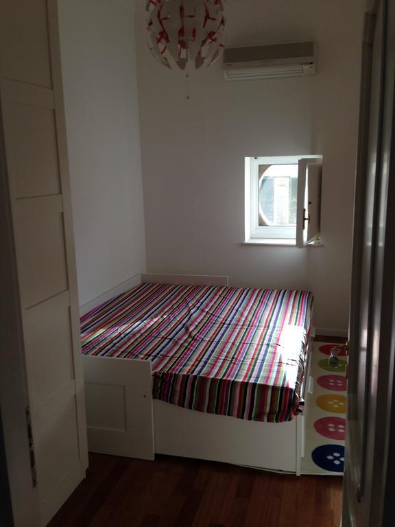 דירות סירקוזה Casa Luthi חדר תמונה